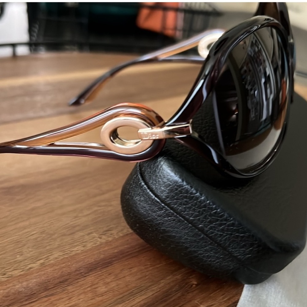 NWOT DIOR SUNGLASSES💗💗💗 - Picture 2 of 5